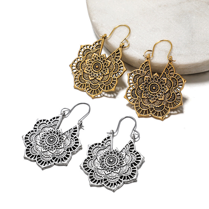 Vintage-Ohrhänger mit Silber-Mandala-Blumen-Design