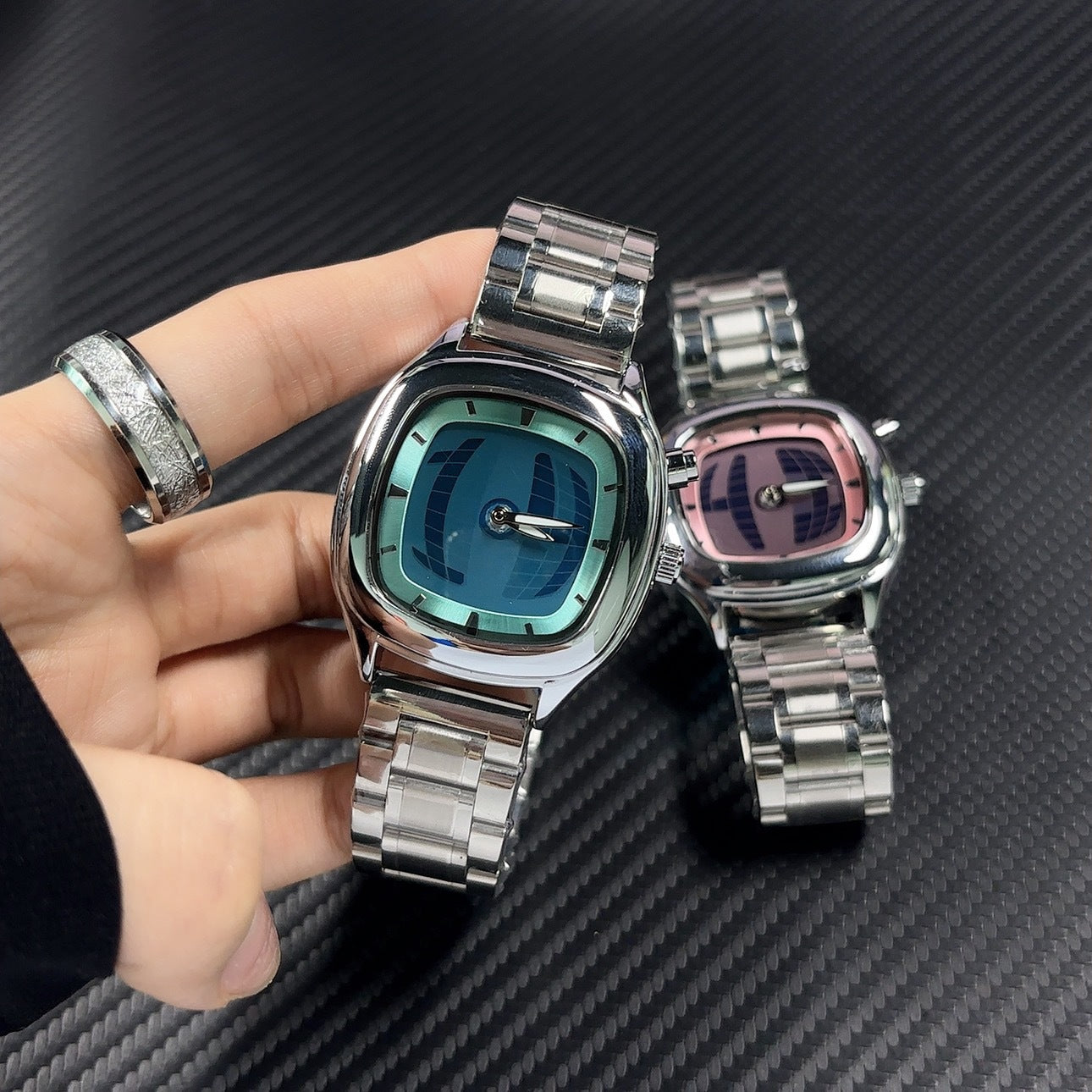 Trendy Square Dial Dynamic Hand Watch