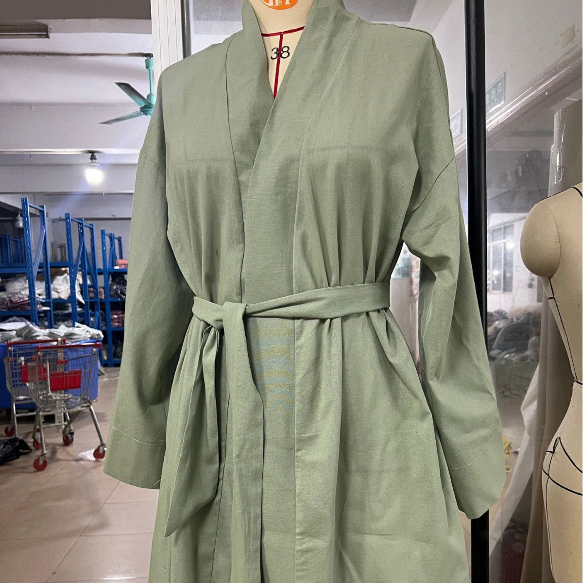 Kapuzenkleid aus Baumwollleinen
