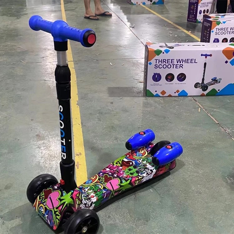 Kids Spray Smoke Foldable Electric Scooter with LED Lights