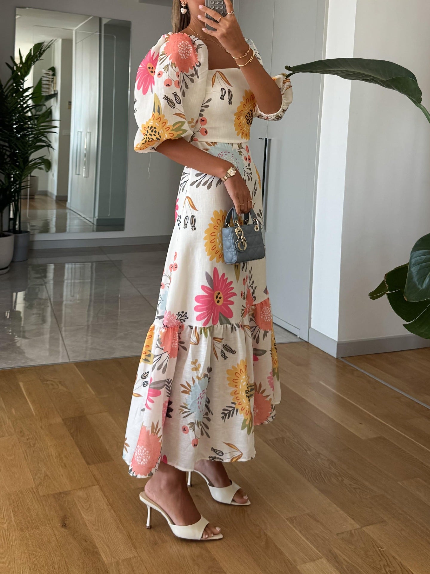 Carmen-Kleid mit Puffärmeln und ausgestelltem Rock